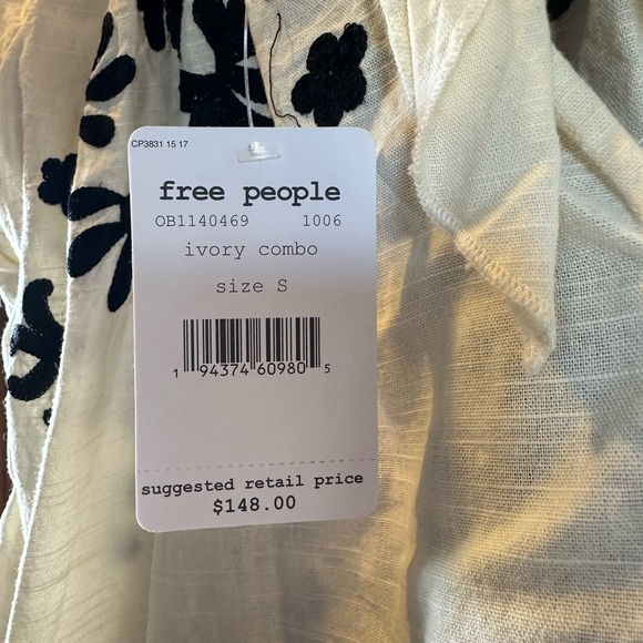 FREE PEOPLE PUFF SLEEVE IVORY EMBROIDERY DRESS size small - Picture 4 of 5